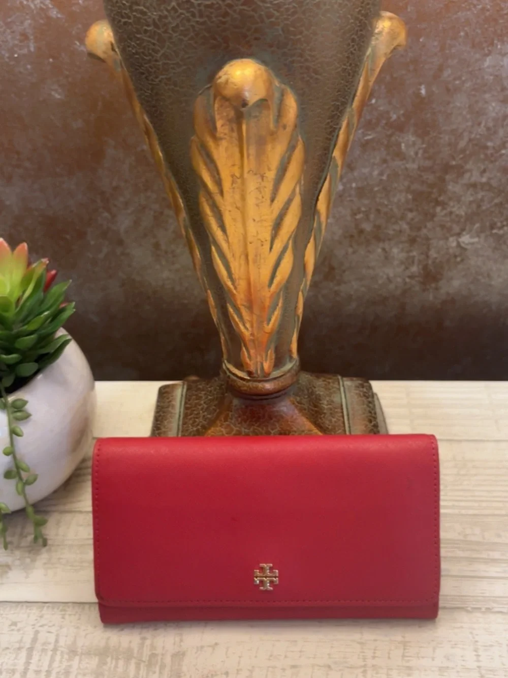 Beautiful Tory Burch Red Leather Logo Continental Wallet